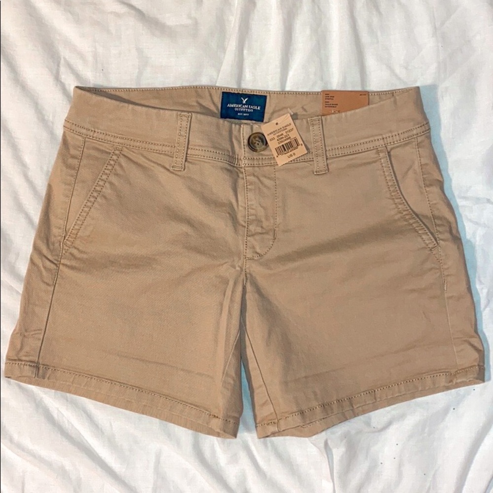 BRAND NEW American Eagle Khaki Shorts